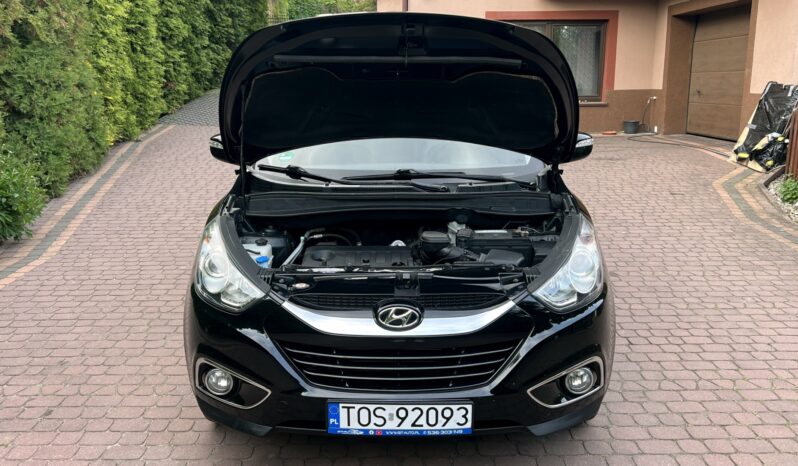 HYUNDAI ix35  | FWD (przód) | Manualna | 114 KM | Czarny full