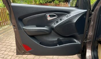 HYUNDAI ix35  | FWD (przód) | Manualna | 136 KM | Brązowy full