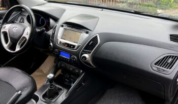 HYUNDAI ix35  | FWD (przód) | Manualna | 136 KM | Brązowy full