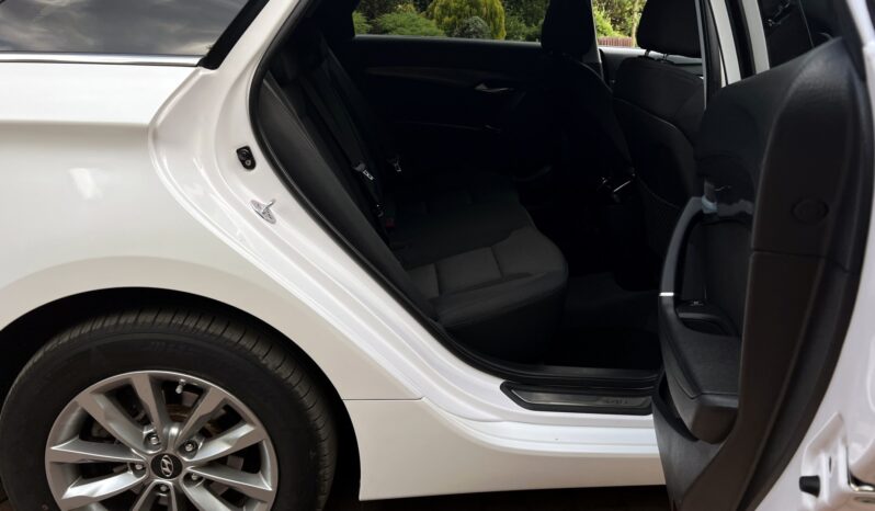 HYUNDAI i40  | FWD (przód) | Automatyczna | 141 KM | Biały full