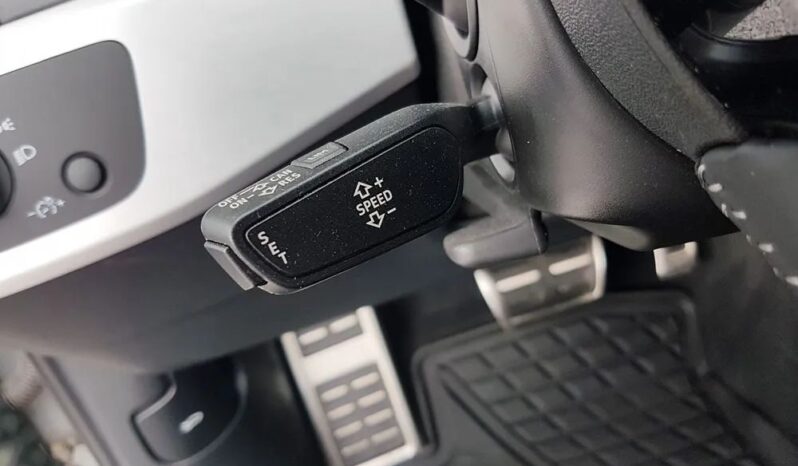 AUDI A4  | 4×4 (stały) | Automatyczna | 231 KM | Szary full