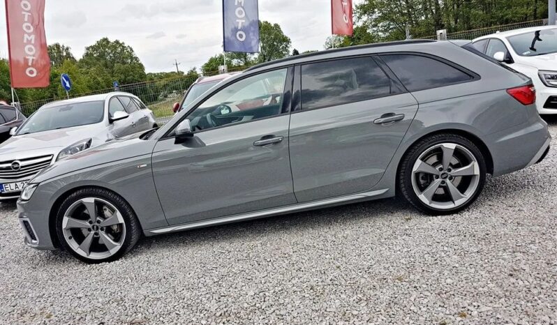 AUDI A4  | 4×4 (stały) | Automatyczna | 231 KM | Szary full