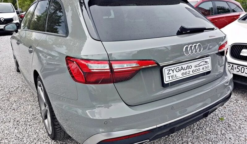 AUDI A4  | 4×4 (stały) | Automatyczna | 231 KM | Szary full