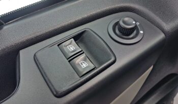 RENAULT Trafic | FWD (przód) | Manualna | 115 KM | Biały full