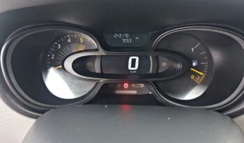 RENAULT Trafic | FWD (przód) | Manualna | 115 KM | Biały full
