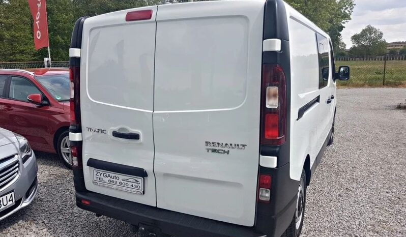 RENAULT Trafic | FWD (przód) | Manualna | 115 KM | Biały full