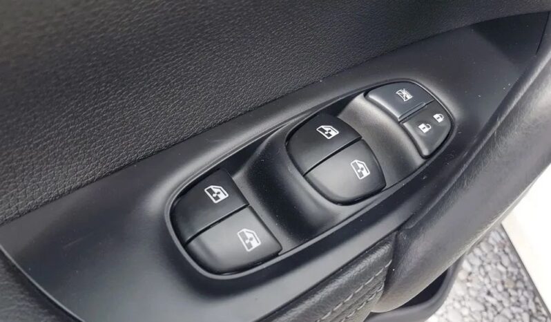 NISSAN Qashqai  | FWD (przód) | Automatyczna | 160 KM | Biały full