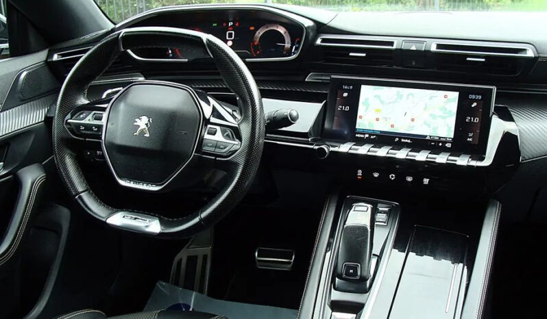 PEUGEOT   508     180 KM    Automatyczna    FWD (przód)    Biały full