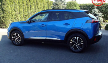 PEUGEOT   2008     130 KM    Automatyczna    FWD (przód)    Niebieski full