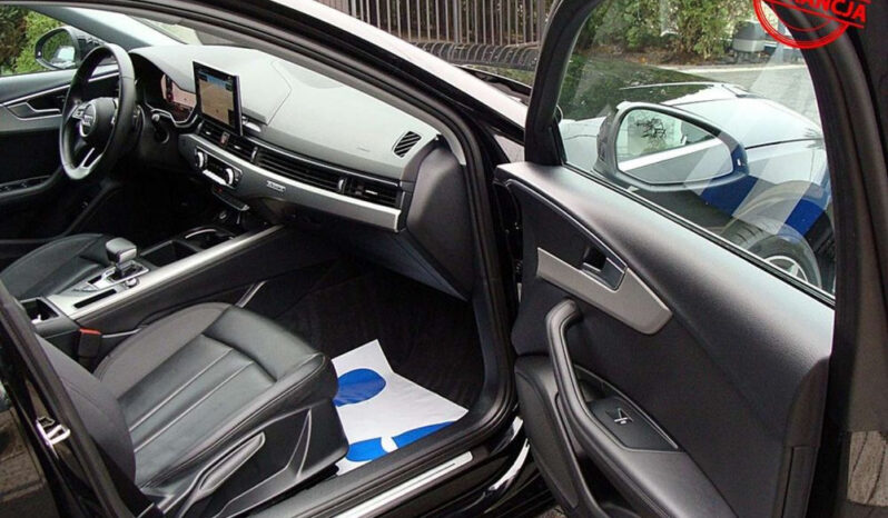 AUDI   A4     190 KM    Automatyczna    4×4 (stały)    Czarny full