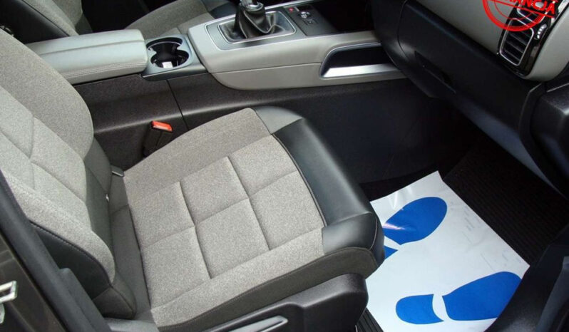 CITROEN   C5 Aircross     130 KM    Manualna    FWD (przód)    Szary full