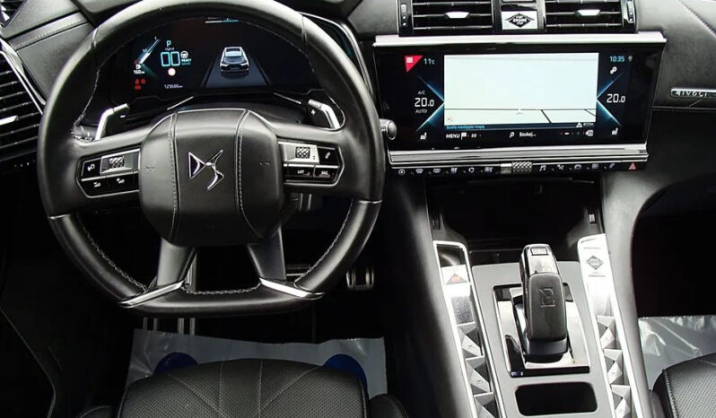 DS Automobiles   DS 7 Crossback    200 KM    Automatyczna    4×4 (stały)    Fioletowy full