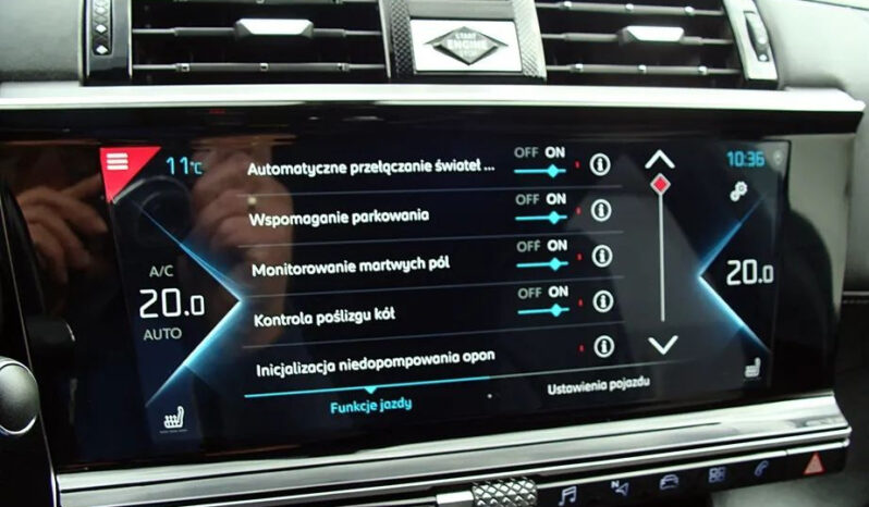DS Automobiles   DS 7 Crossback    200 KM    Automatyczna    4×4 (stały)    Fioletowy full