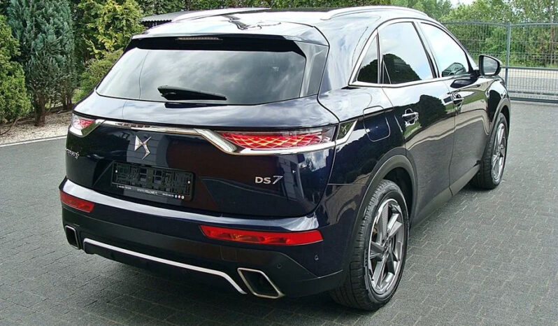 DS Automobiles   DS 7 Crossback    200 KM    Automatyczna    4×4 (stały)    Fioletowy full