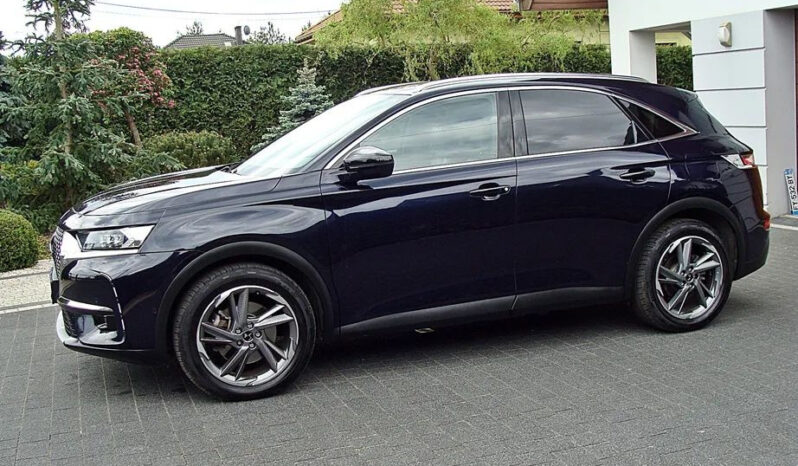 DS Automobiles   DS 7 Crossback    200 KM    Automatyczna    4×4 (stały)    Fioletowy full