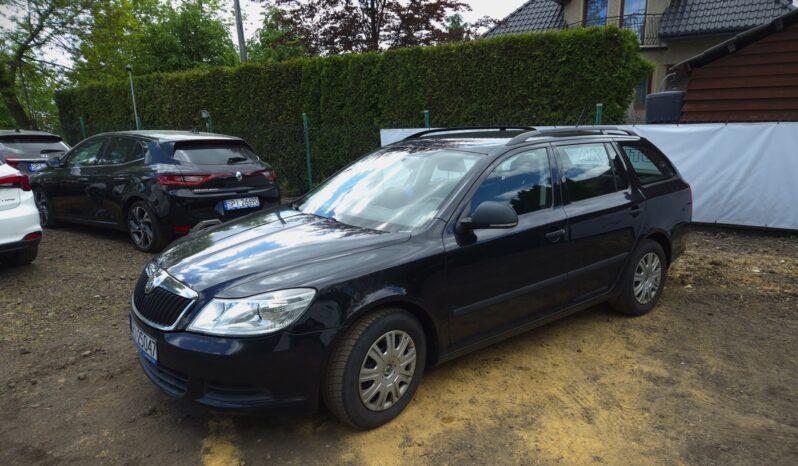 SKODA Octavia  | FWD (przód) | Manualna | 122 KM | Czarny full