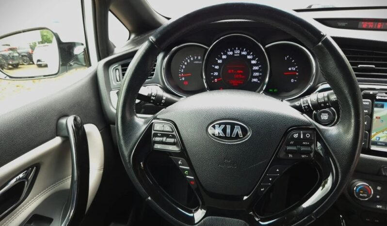 KIA Proceed | FWD (przód) | Manualna | 135 KM | Biały full