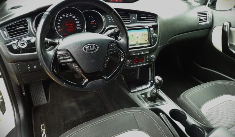 KIA Proceed | FWD (przód) | Manualna | 135 KM | Biały full