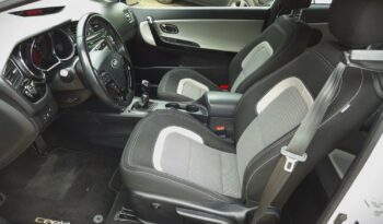 KIA Proceed | FWD (przód) | Manualna | 135 KM | Biały full