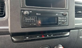 RENAULT Master  | FWD (przód) | Manualna | 136 KM | Biały full