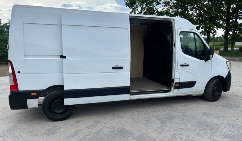 RENAULT Master  | FWD (przód) | Manualna | 136 KM | Biały full