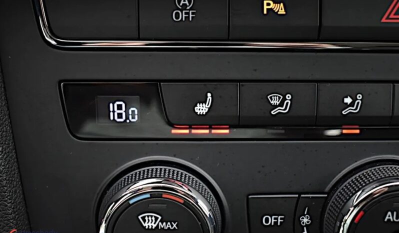 SEAT Leon  | FWD (przód) | Manualna | 150 KM | Czarny full