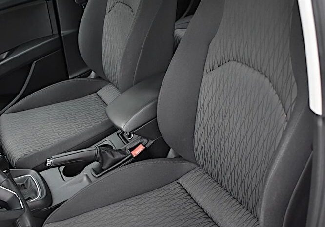 SEAT Leon  | FWD (przód) | Manualna | 150 KM | Czarny full