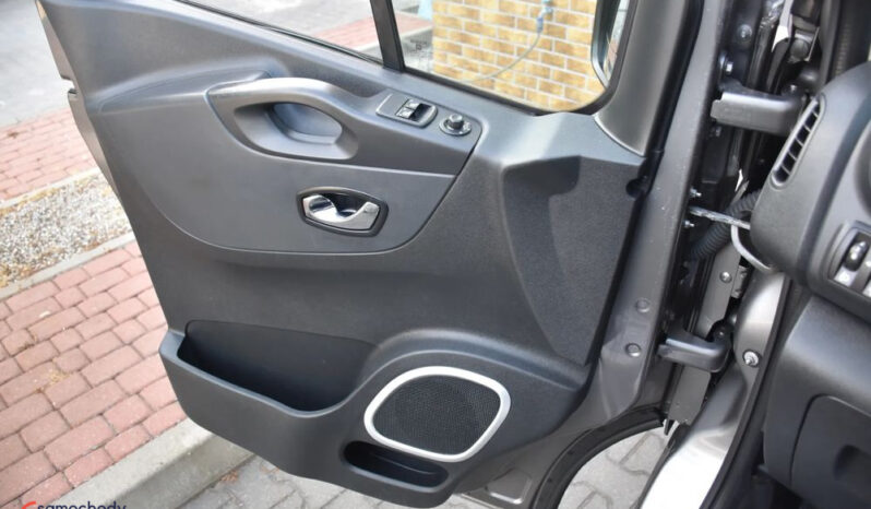 OPEL Vivaro | FWD (przód) | Manualna | 120 KM | Szary full