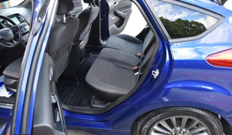 FORD Focus  | FWD (przód) | Manualna | 125 KM | Niebieski full