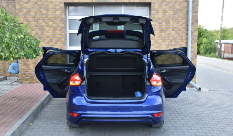FORD Focus  | FWD (przód) | Manualna | 125 KM | Niebieski full