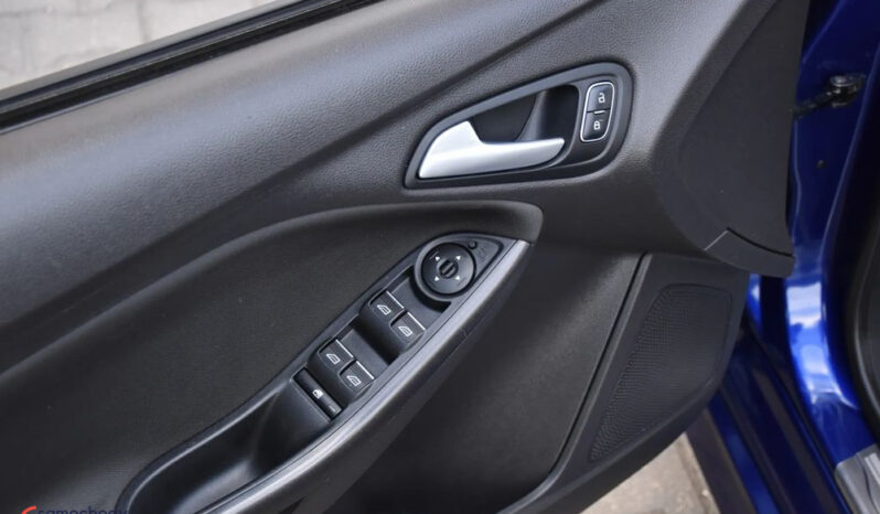 FORD Focus  | FWD (przód) | Manualna | 125 KM | Niebieski full