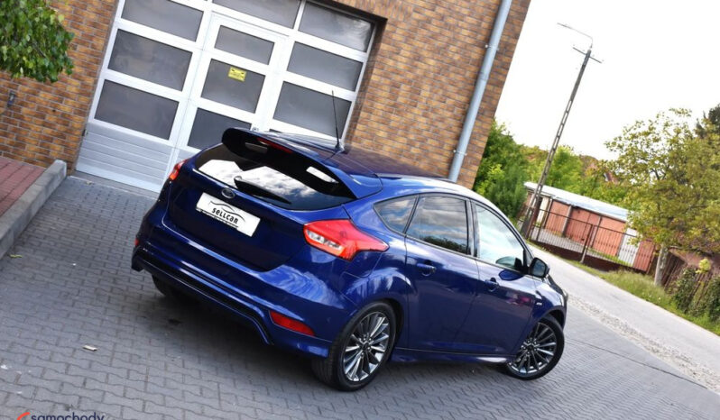 FORD Focus  | FWD (przód) | Manualna | 125 KM | Niebieski full