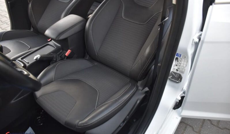 FORD Focus  | FWD (przód) | Manualna | 120 KM | Biały full