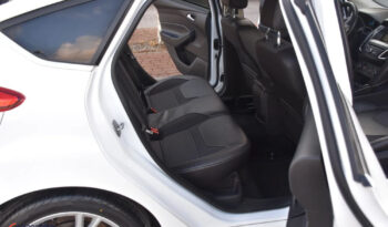 FORD Focus  | FWD (przód) | Manualna | 120 KM | Biały full