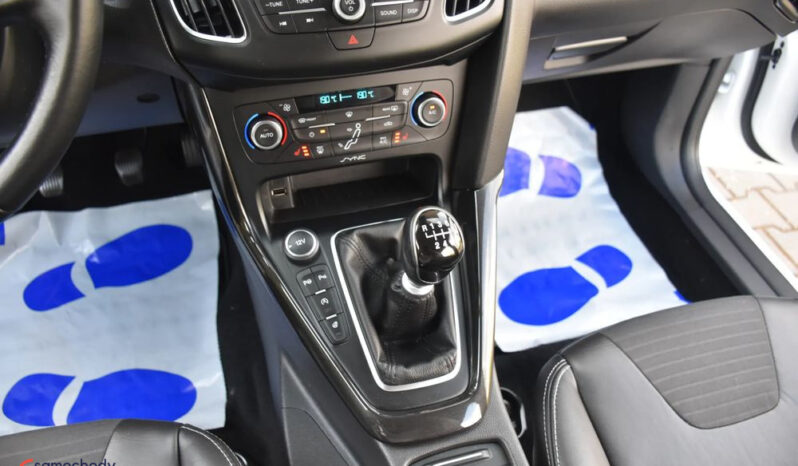 FORD Focus  | FWD (przód) | Manualna | 120 KM | Biały full