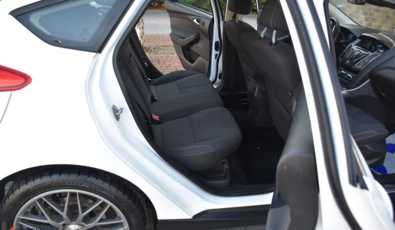 FORD Focus  | FWD (przód) | Manualna | 150 KM | Biały full