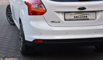 FORD Focus  | FWD (przód) | Manualna | 150 KM | Biały full