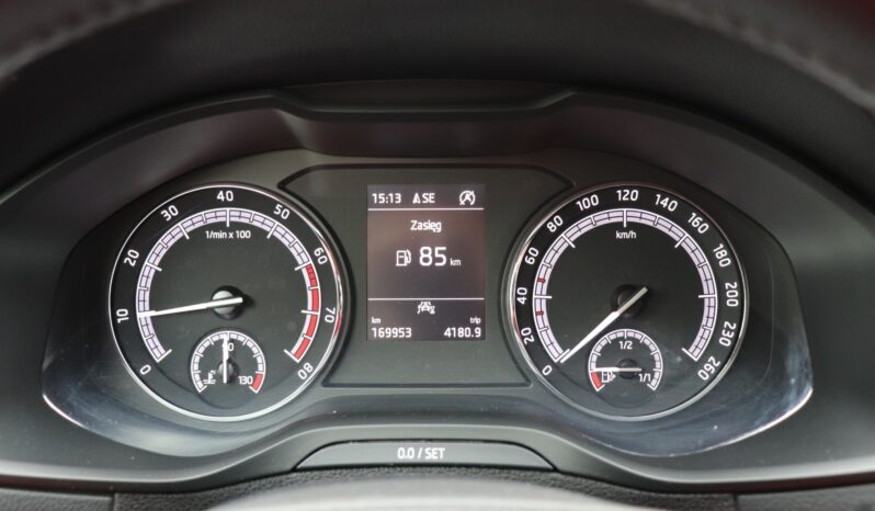 SKODA Karoq | 2022 | 110 KM | 999cm3 | Czarny full