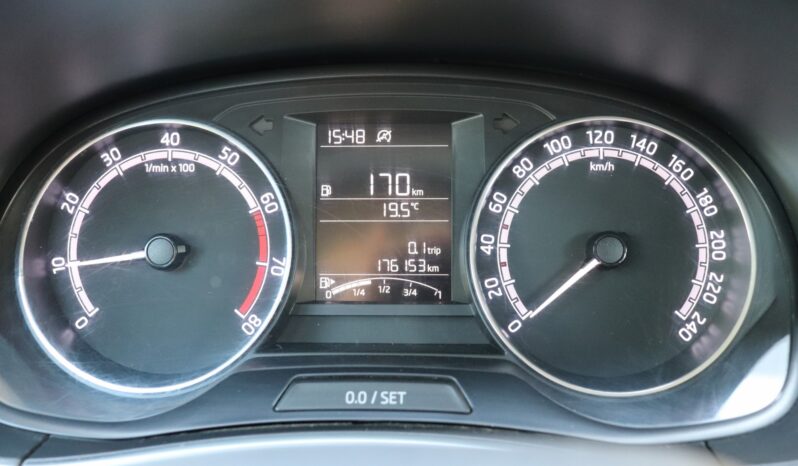SKODA Fabia  | 2019 | 95 KM | 999cm3 | Biały full