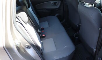 TOYOTA Yaris  | 2020 | 111 KM | 1496cm3 | Beżowy full