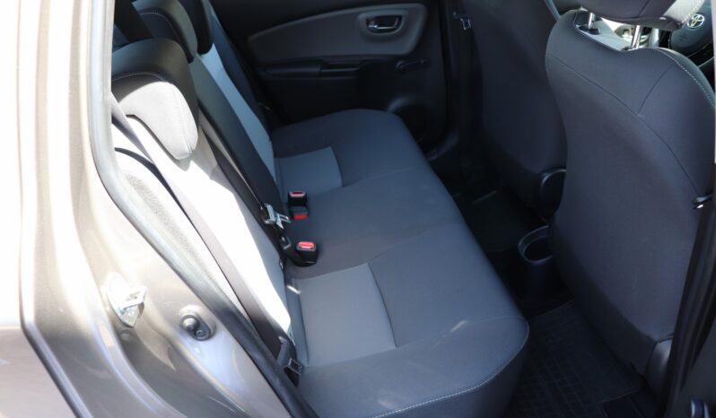 TOYOTA Yaris  | 2020 | 111 KM | 1496cm3 | Beżowy full