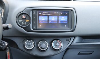 TOYOTA Yaris  | 2020 | 111 KM | 1496cm3 | Beżowy full
