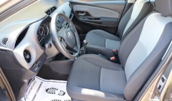 TOYOTA Yaris  | 2020 | 111 KM | 1496cm3 | Beżowy full