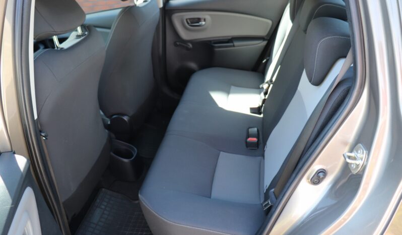 TOYOTA Yaris  | 2020 | 111 KM | 1496cm3 | Beżowy full