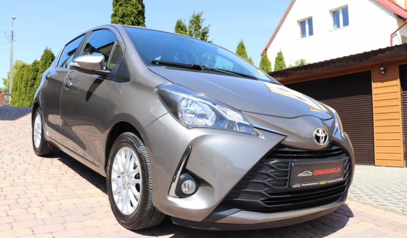 TOYOTA Yaris  | 2020 | 111 KM | 1496cm3 | Beżowy full