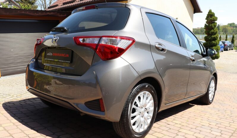 TOYOTA Yaris  | 2020 | 111 KM | 1496cm3 | Beżowy full