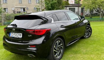 Infiniti Q30 | FWD (przód) | Automatyczna | 156 KM | Czarny full