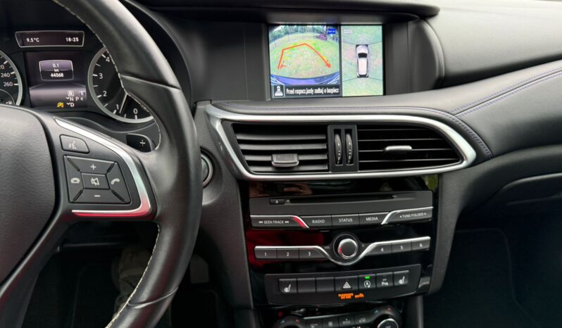 Infiniti Q30 | FWD (przód) | Automatyczna | 156 KM | Czarny full