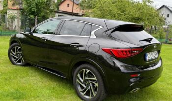 Infiniti Q30 | FWD (przód) | Automatyczna | 156 KM | Czarny full