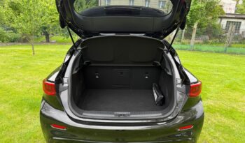 Infiniti Q30 | FWD (przód) | Automatyczna | 156 KM | Czarny full